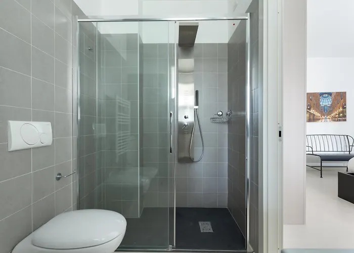 Apartman Easytopstay - Porta Nuova Bright And Roomy Flat