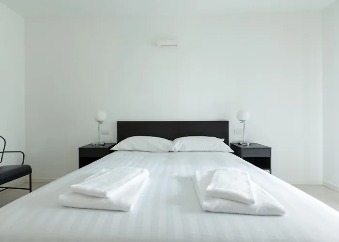 Easytopstay - Porta Nuova Bright And Roomy Flat Apartman Milánó