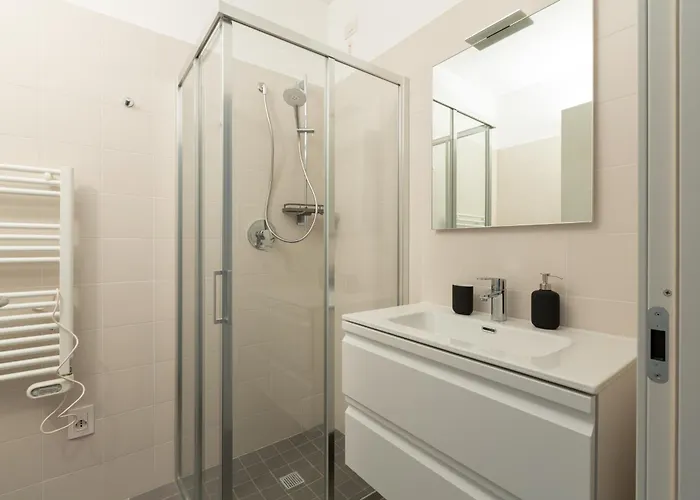 Easytopstay - Porta Nuova Bright And Roomy Flat Milánó