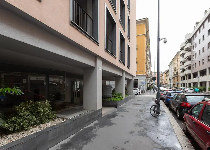Apartman Easytopstay - Porta Nuova Bright And Roomy Flat *