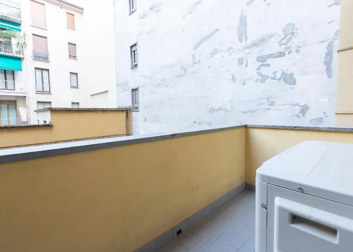 Porta Volta Bright And Roomy Flat * Milán