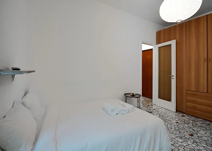 Xenia - Stylish Navigli * Milán