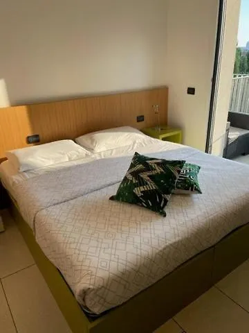 Camplus Turro Casa Per Ferie Milán