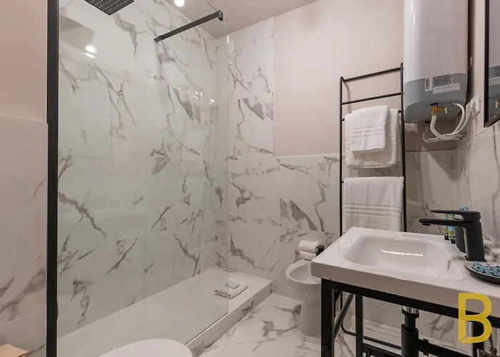 Apartment Beplace In Duomo