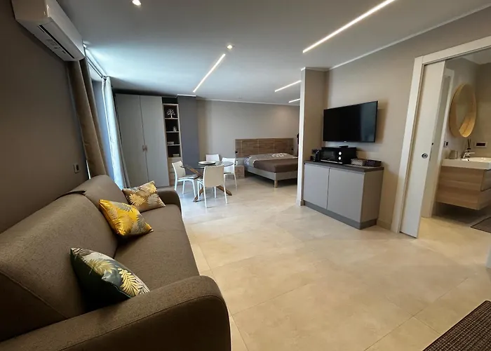 شقة R39 Attic With Terrace And Private Parking ميلان