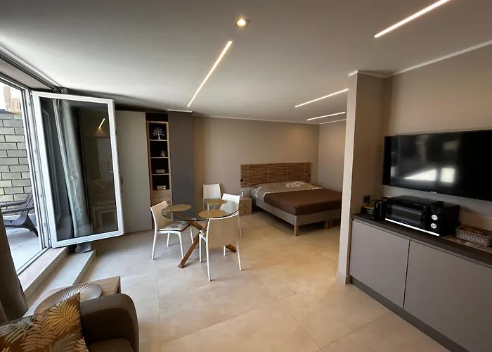 R39 Attic With Terrace And Private Parking *