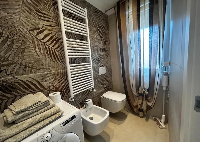 R39 Attic With Terrace And Private Parking * ميلان