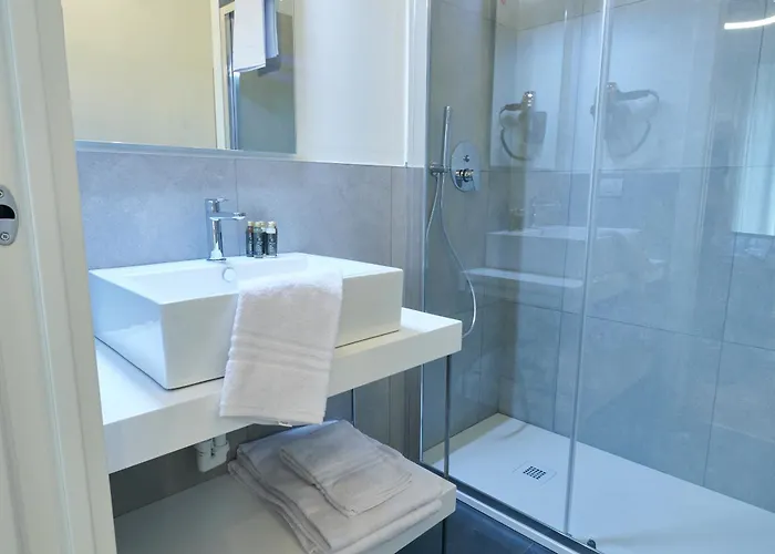 White Ribbon Pensión