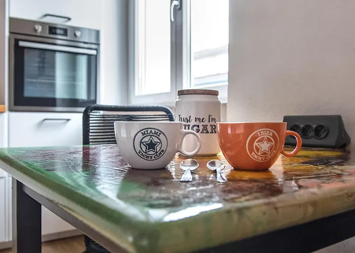 Luxury Cozy By Station - Cafe * Milán