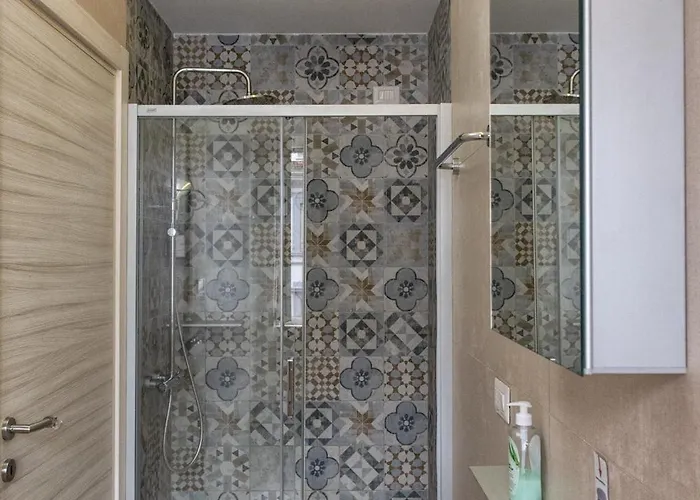 Luxury Cozy By Station - Cafe Lejlighed