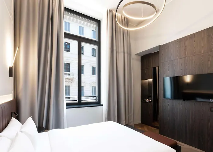 Palazzo Touring Club Milan, A Radisson Collection Отель