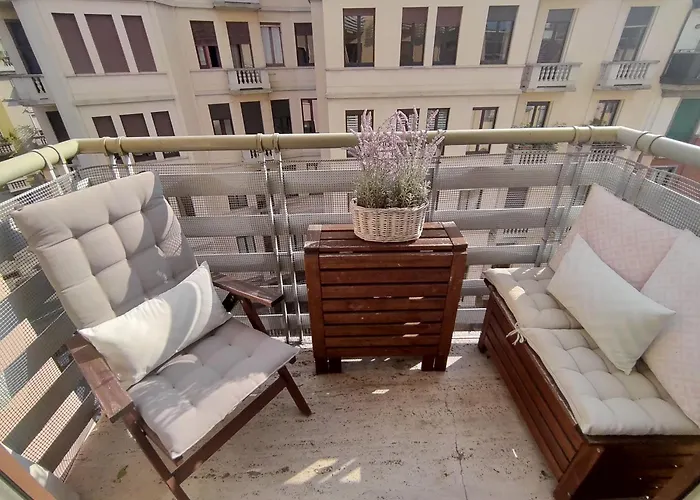 公寓 Spacious In The Heart Of The 米兰