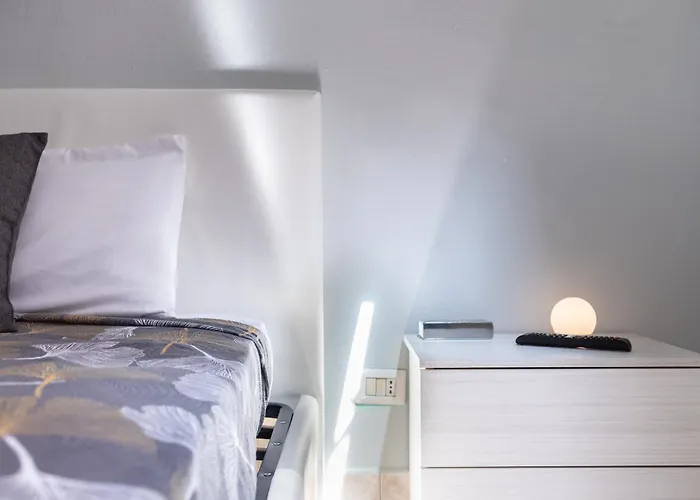 Apartament Free Parking Tiny House Wifi Netflix 15 Minuti Dal Duomo