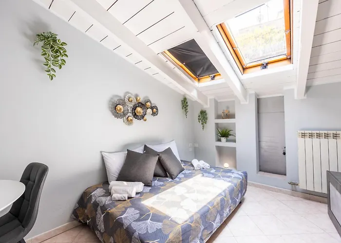 Apartament Free Parking Tiny House Wifi Netflix 15 Minuti Dal Duomo *