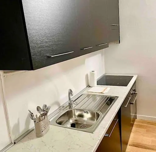 Isola - Garibaldi Lovely Apt. With Netflix And Wifi * Mediolan