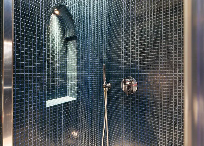 Prestige Boutique - Montenapoleone 4* Milan