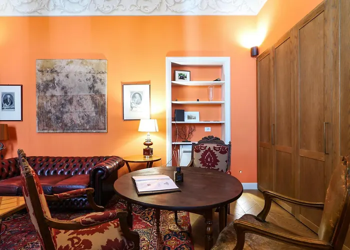 Prestige Boutique - Montenapoleone Milan