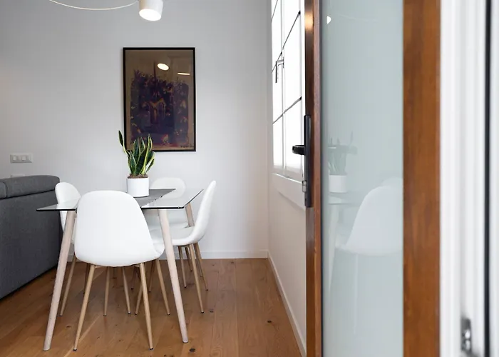 Elegante Bilocale In De Angeli - Piazzale Siena