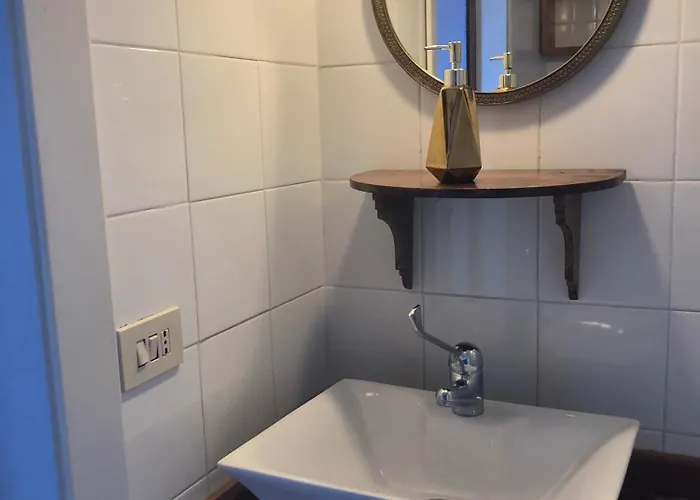 With Terrace And Loft With Garden In Naviglio Pavese Gasthof