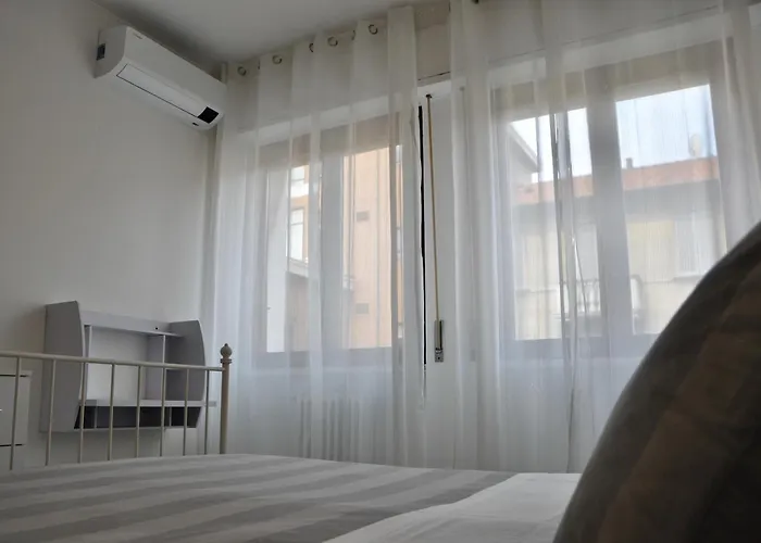 M.aurelio Red Milano