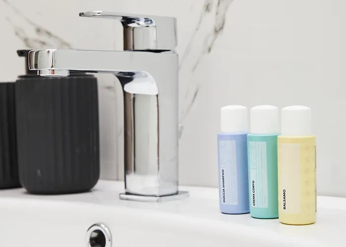 Urban Flats Modern Few Minuts From Duomo