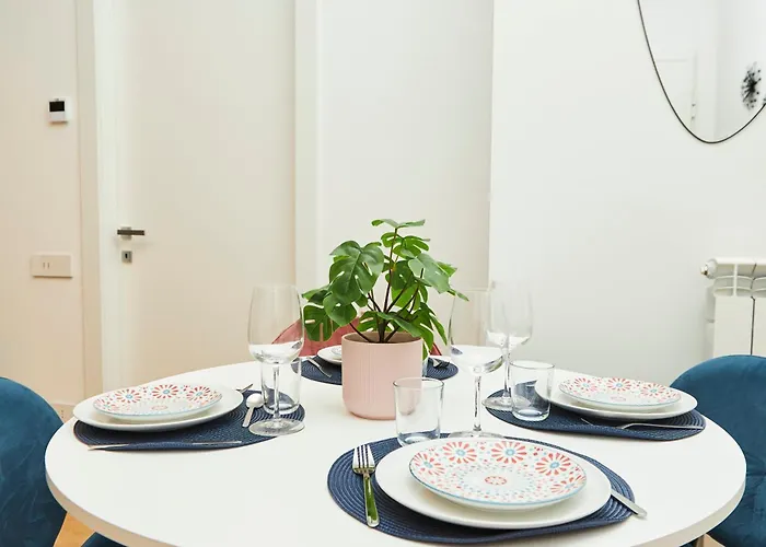 Urban Flats Modern Few Minuts From Duomo شقة