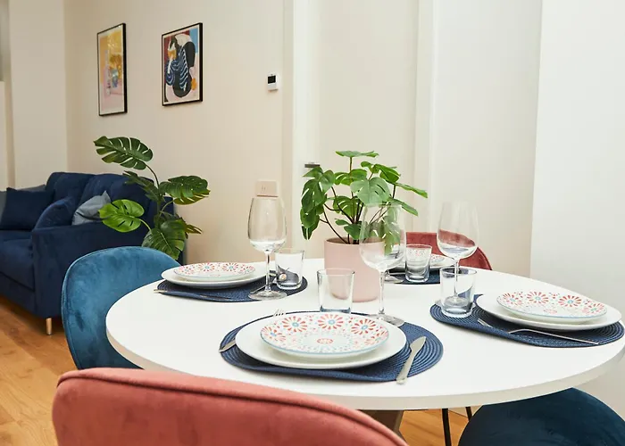 Urban Flats Modern Few Minuts From Duomo * ميلان