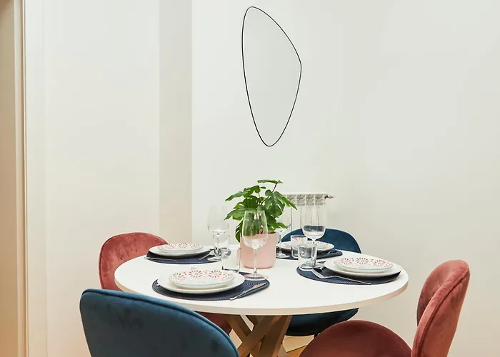 Urban Flats Modern Few Minuts From Duomo شقة