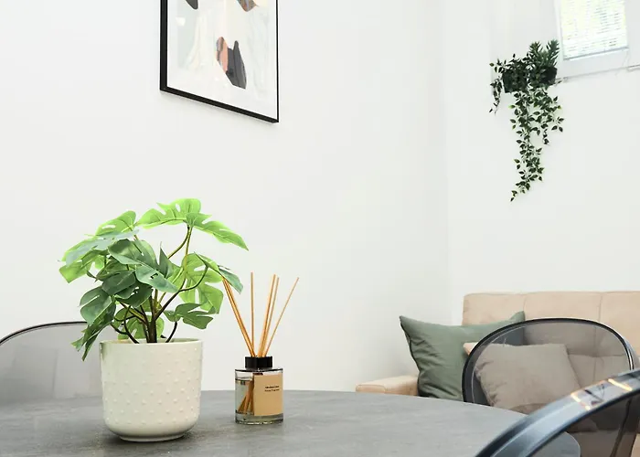 Urban Flats Modern Few Minuts From Duomo شقة ميلان