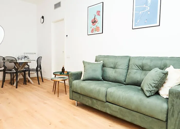 Urban Flats Modern Few Minuts From Duomo شقة ميلان