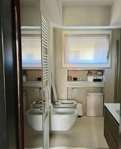 Cozy One Bedroom In Milano, Brera Milaan