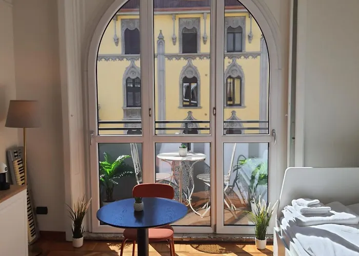 Apartmán Elegante Monolocale - Pecchio 1930 *