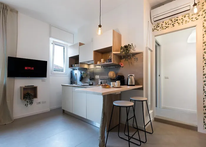 Διαμέρισμα § Littlesuitebande § *