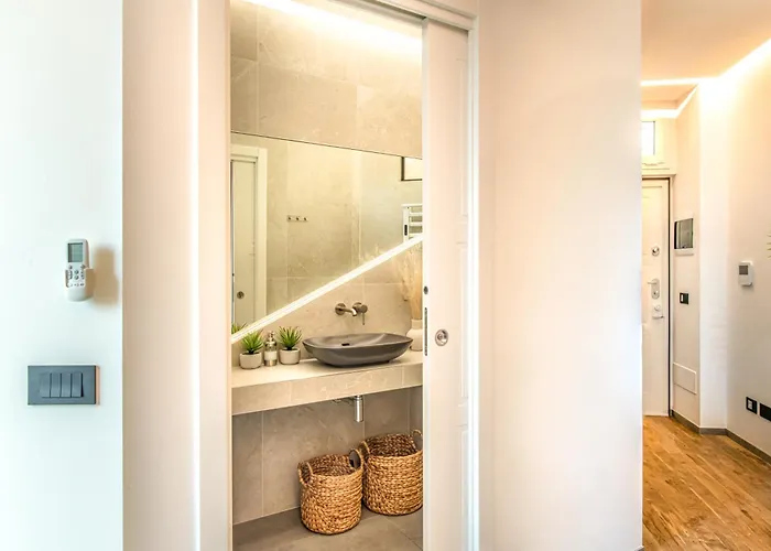 Industrial Design Luxury In Nolo District Apartament Mediolan