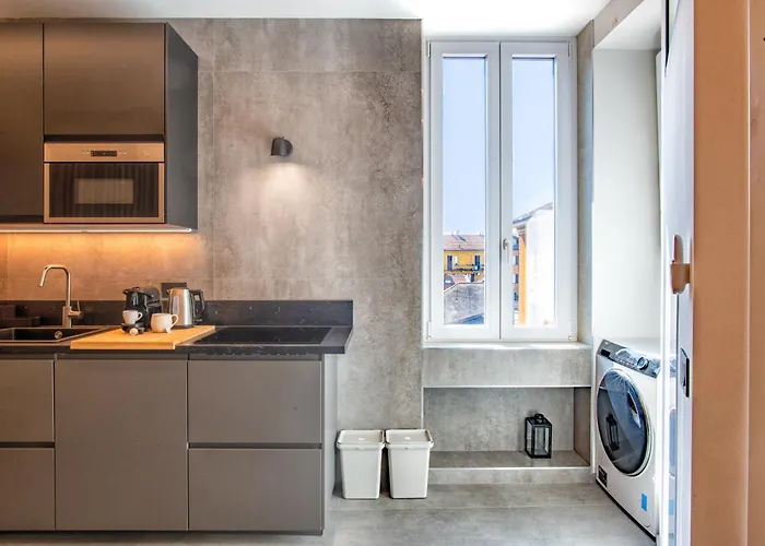 Industrial Design Luxury In Nolo District Apartament Mediolan
