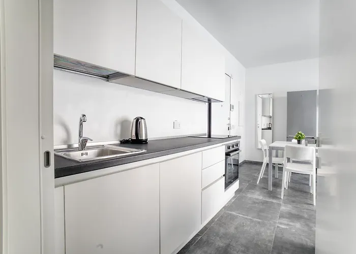 Just Urban - Modern 1br With Terrace - 10 Min M4 To Duomo Apartamento Milán