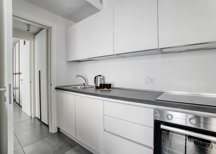Apartamento Just Urban - Modern 1br With Terrace - 10 Min M4 To Duomo *