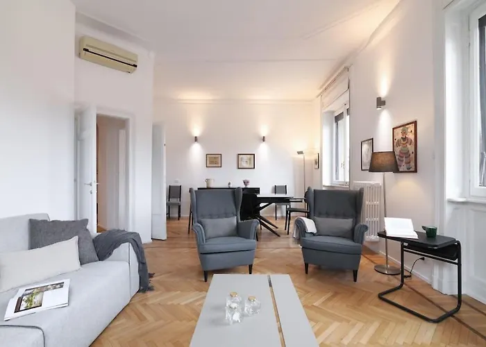 Contempora - Trilocale Podgora 10 * Milán