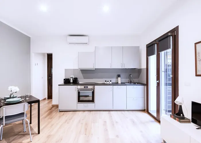 Lägenhet Easylife - Con Balcone In Risorgimento Milano