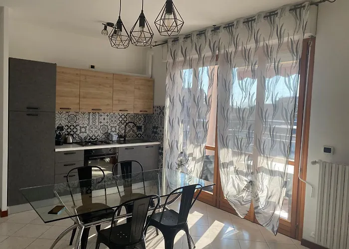 Comasina Charme With Terrace Appartement Milaan