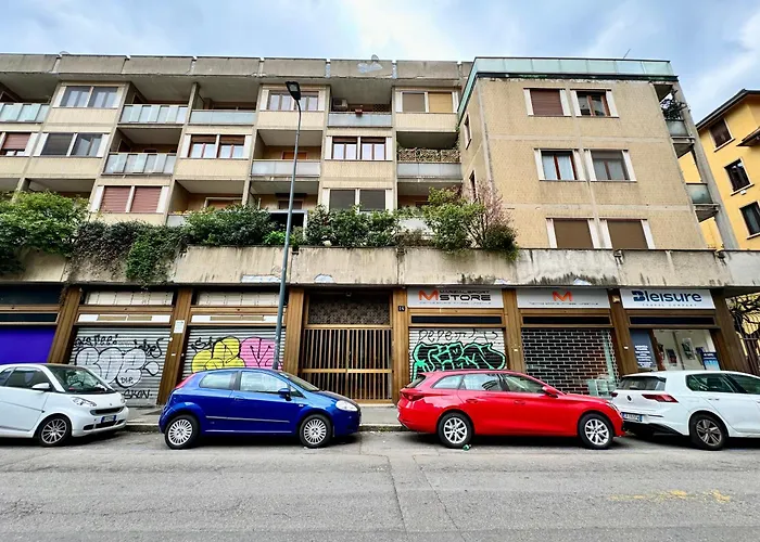 Rail24 - 9 Min Dal Duomo - Stazione Apartament *