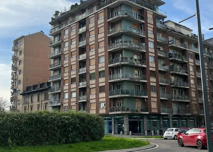 Gambara Urban Flat - Stylish And Next To Metro Appartamento