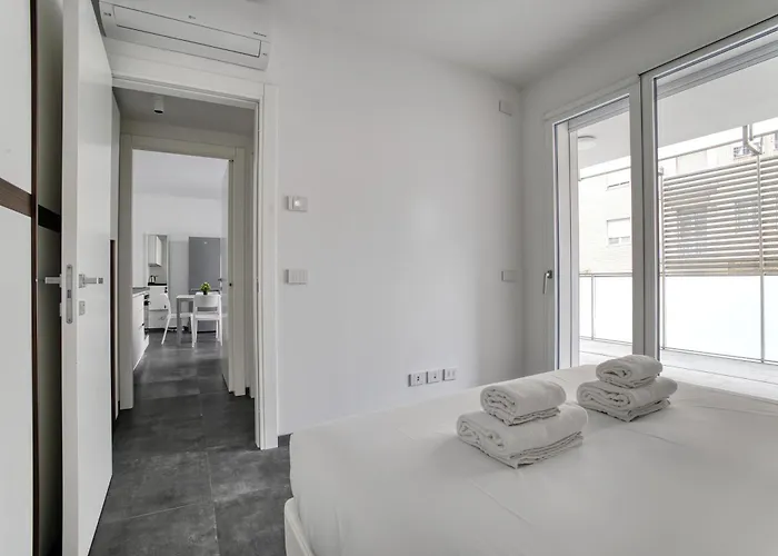 Just Urban - Modern 1br With Terrace - 10 Min M4 To Duomo *