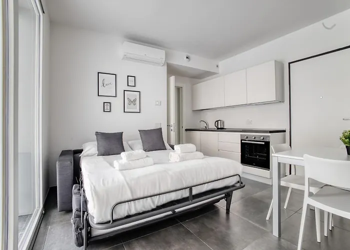 Just Urban - Modern 1br With Terrace - 10 Min M4 To Duomo * Milano