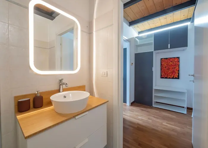 Xenia - Bright Loft In Bovisa Area *