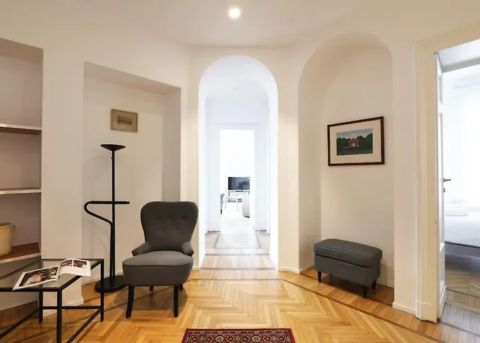 Contempora - Trilocale Podgora 10 Milán