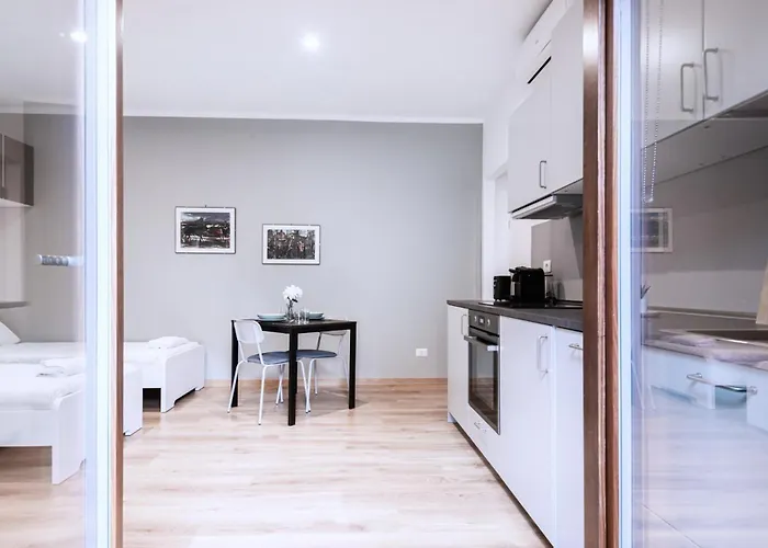 Easylife - Con Balcone In Risorgimento *