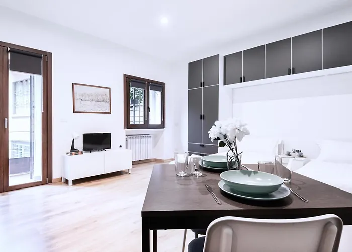 Lägenhet Easylife - Con Balcone In Risorgimento Milano