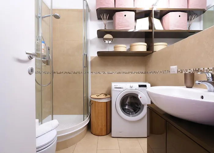 Primopiano - Custodi * Milán