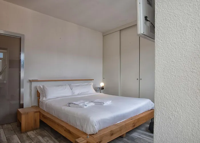 Luxury Flat With Terrace / Stunning Skyline View